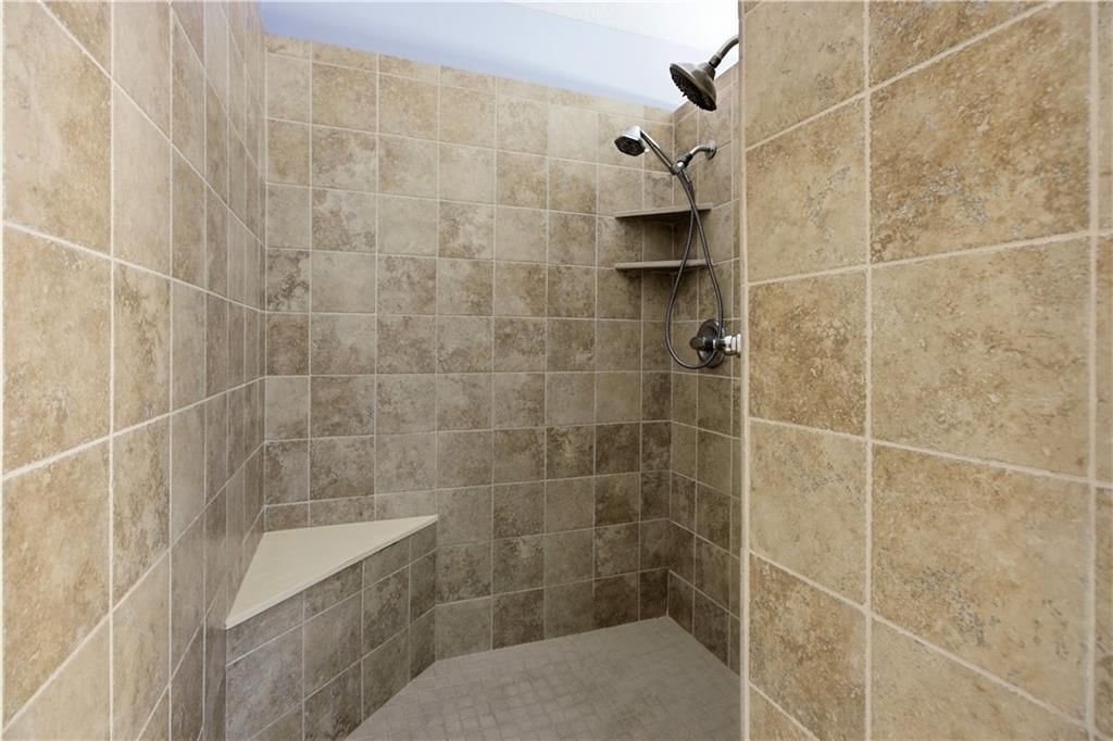 5537 Aminda Street — photo 41