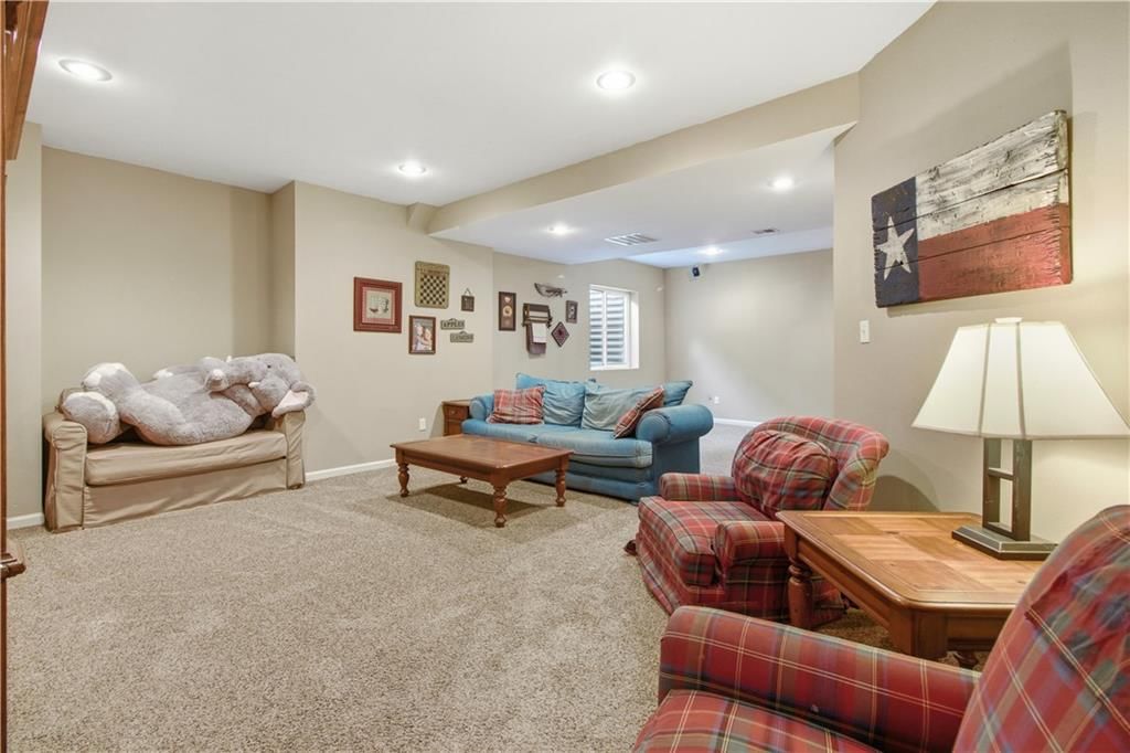5537 Aminda Street — photo 43