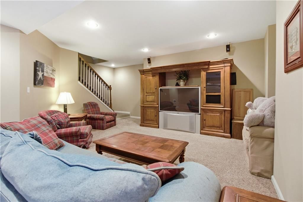 5537 Aminda Street — photo 45