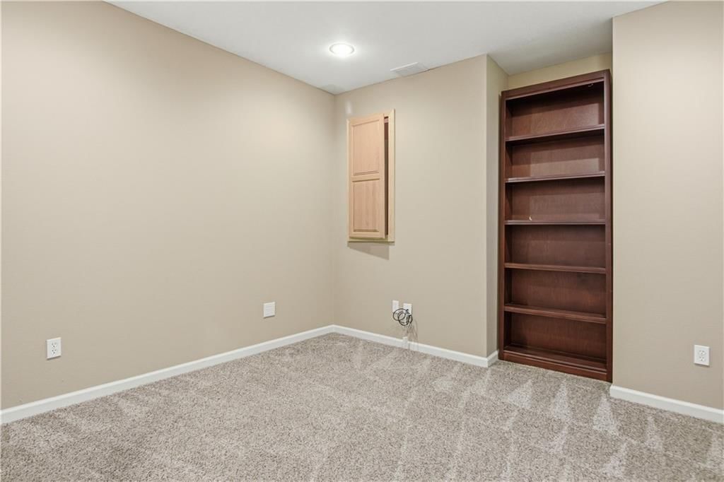 5537 Aminda Street — photo 49