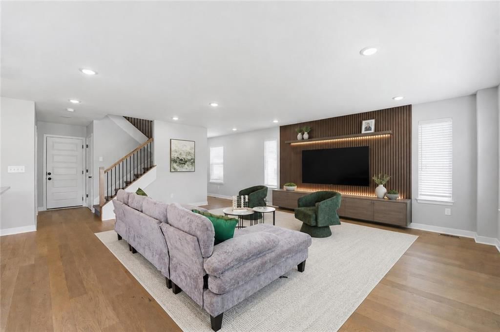 707 Glenn Circle — photo 18