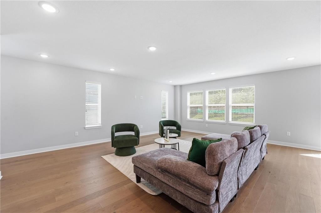 707 Glenn Circle — photo 21