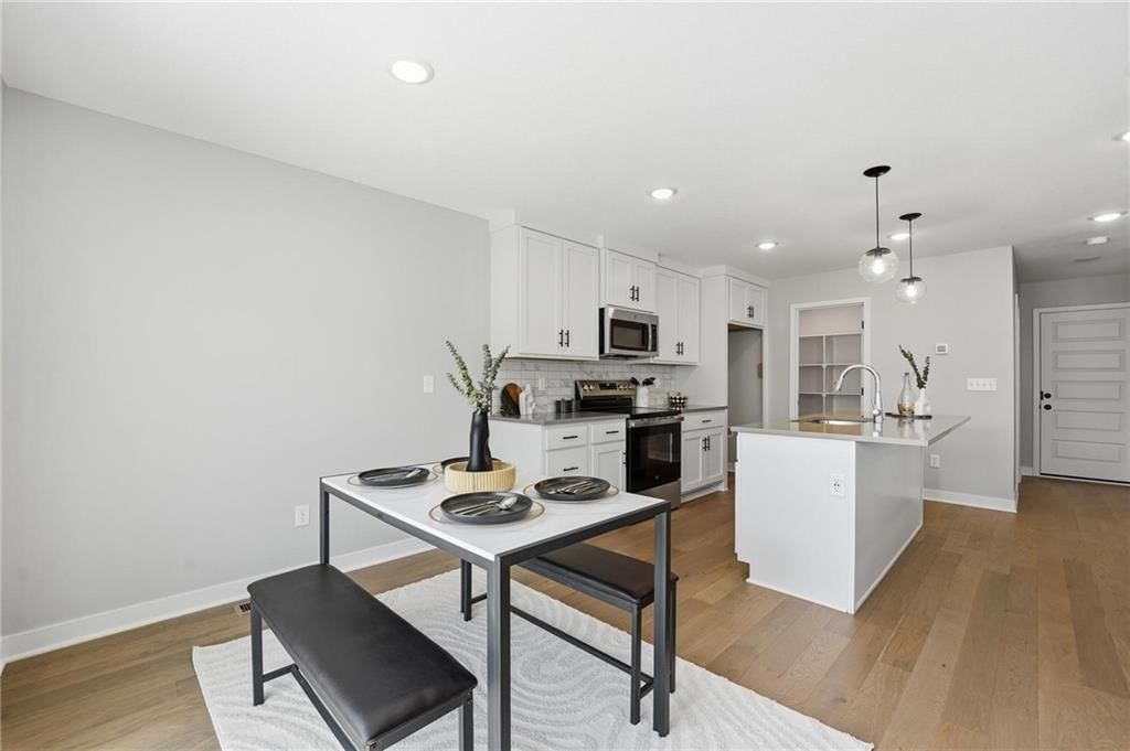 707 Glenn Circle — photo 25