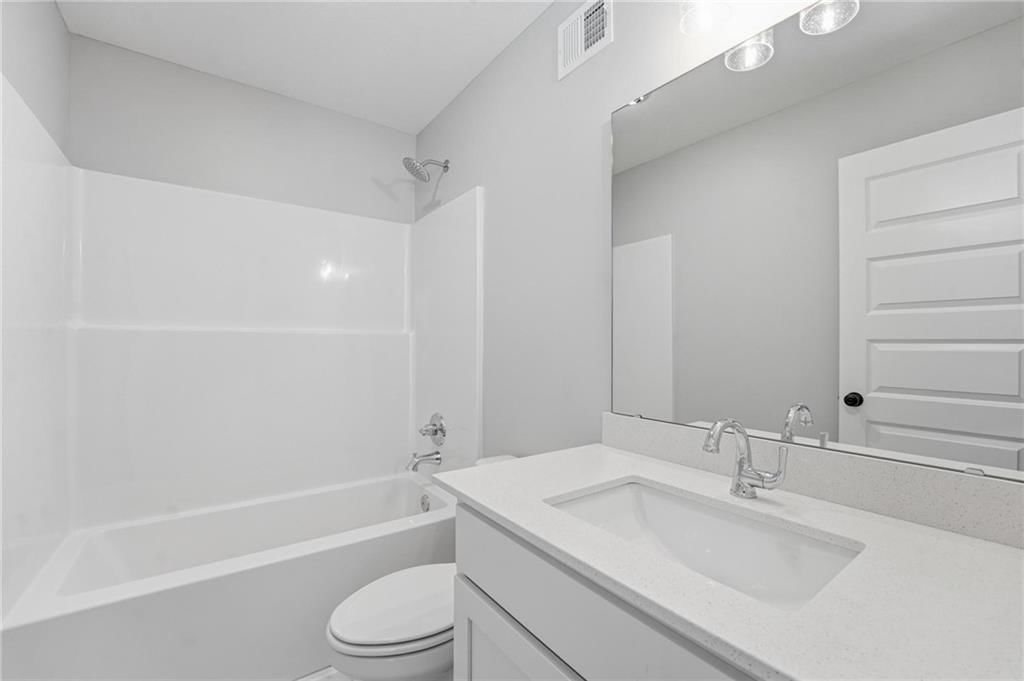 707 Glenn Circle — photo 32