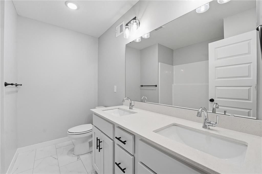 707 Glenn Circle — photo 40