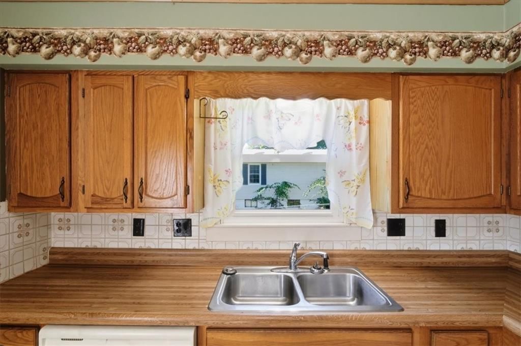 11413 N Main Street — photo 10