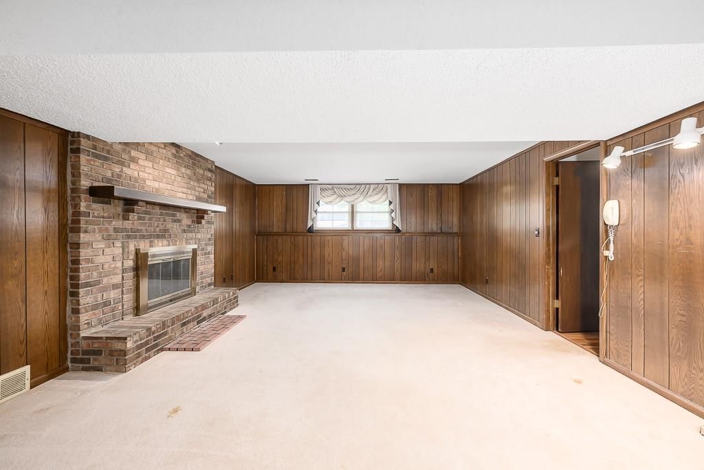 260 Holiday Drive — photo 18