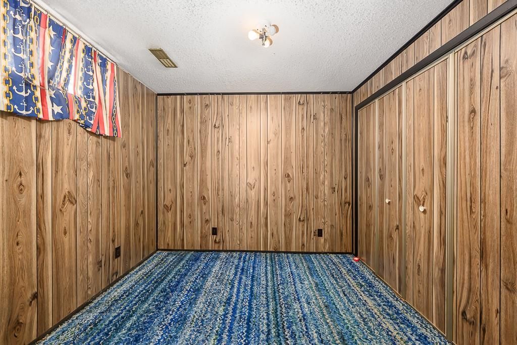 260 Holiday Drive — photo 20