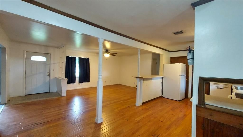 1916 S Stilwell Street — photo 5