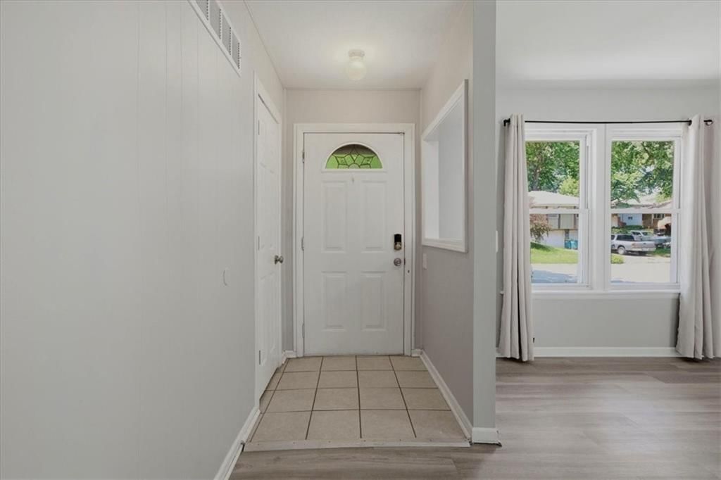 2919 DOWNEY Avenue — photo 5