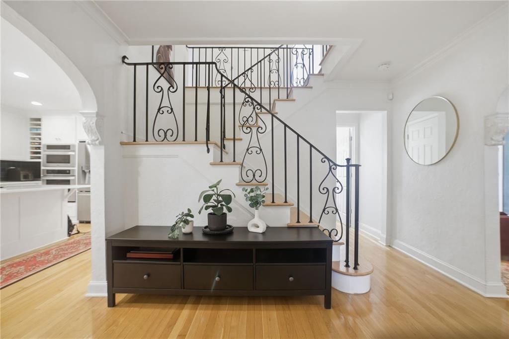 6215 McGee Street — photo 4