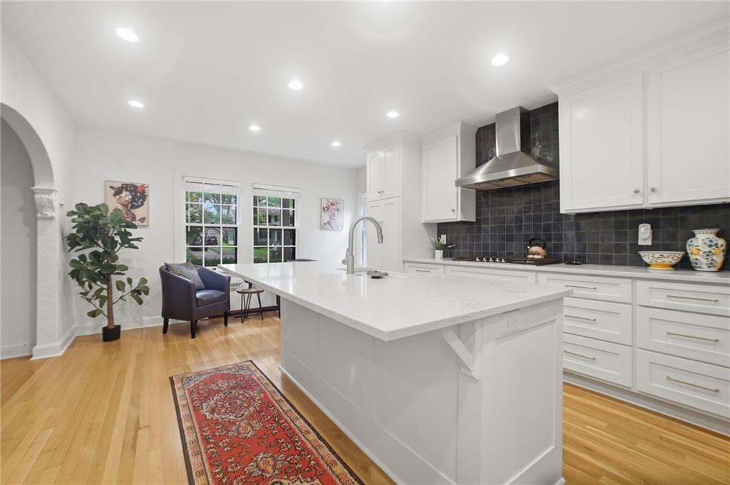 6215 McGee Street — photo 8