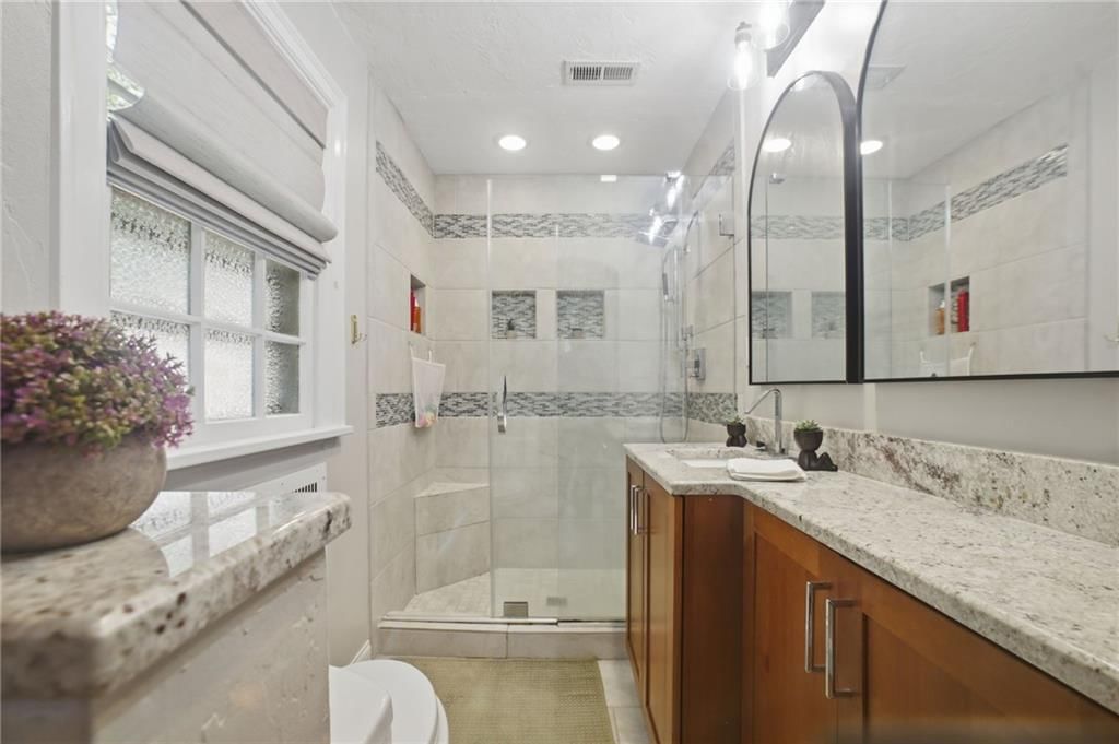 6215 McGee Street — photo 24