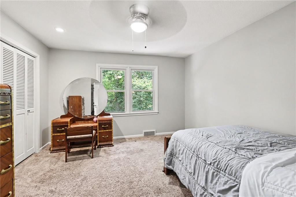 4113 NW Claymont Drive — photo 24