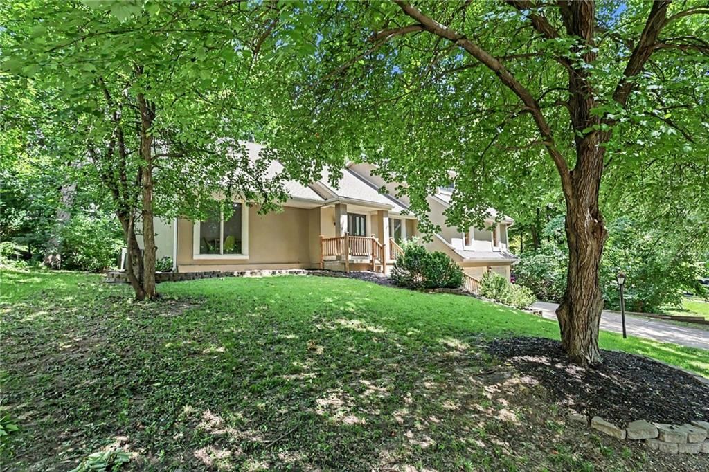 4113 NW Claymont Drive — photo 36