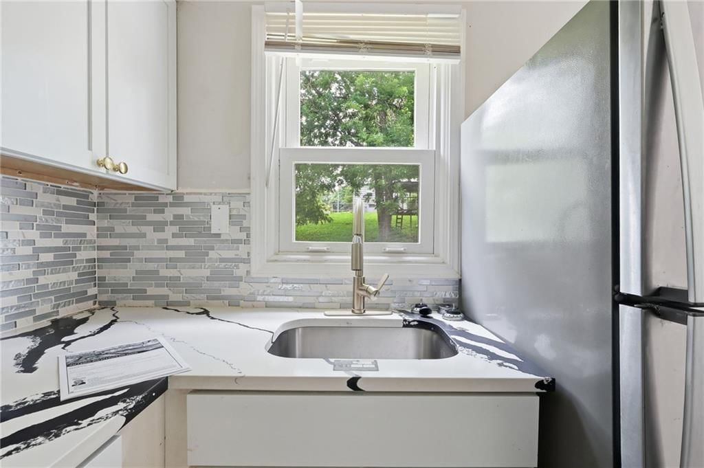 2402 N Liberty Street — photo 11