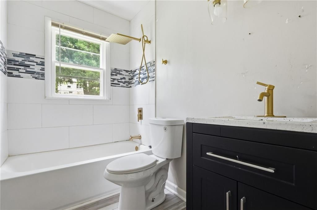 2402 N Liberty Street — photo 24