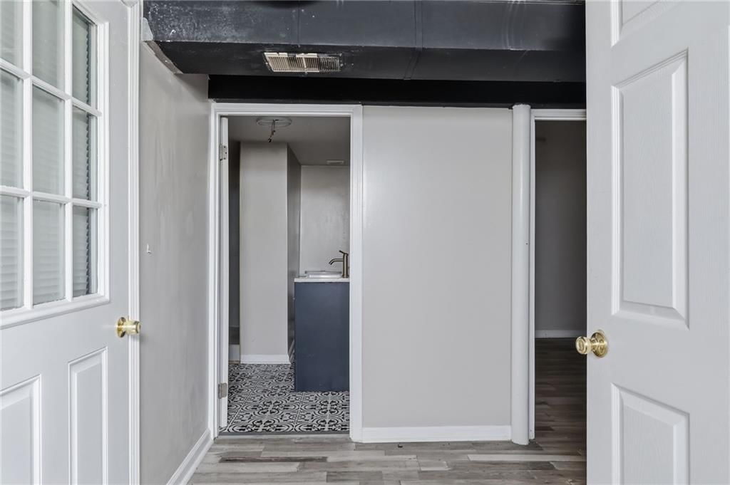 2402 N Liberty Street — photo 31