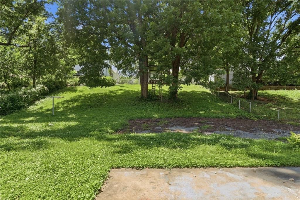 2402 N Liberty Street — photo 36