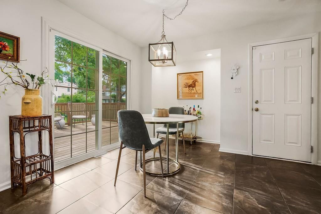 9622 England Drive — photo 6