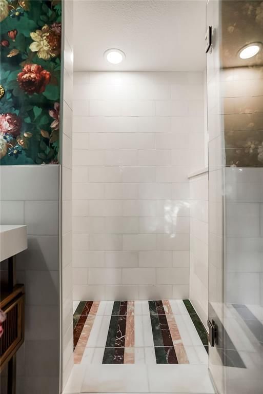 9622 England Drive — photo 25