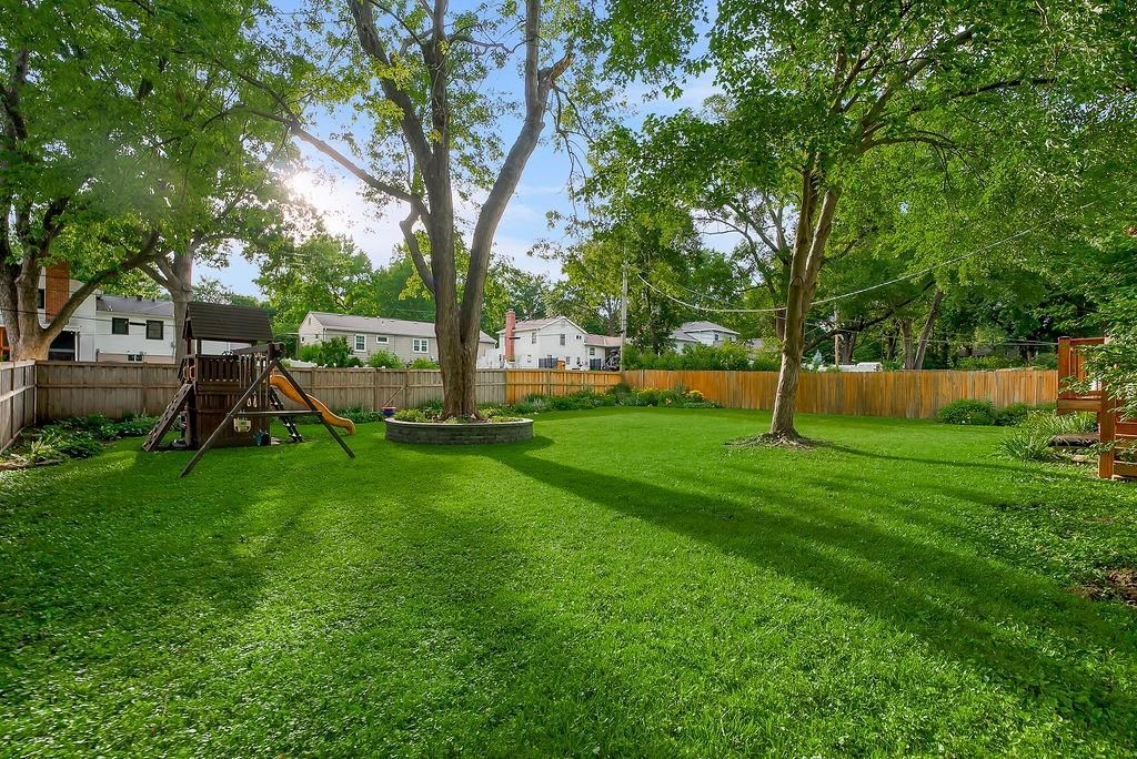 9622 England Drive — photo 29