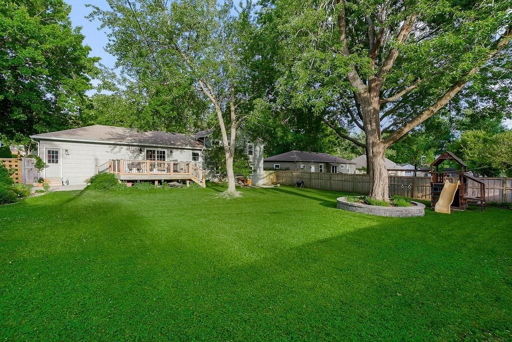 9622 England Drive — photo 30