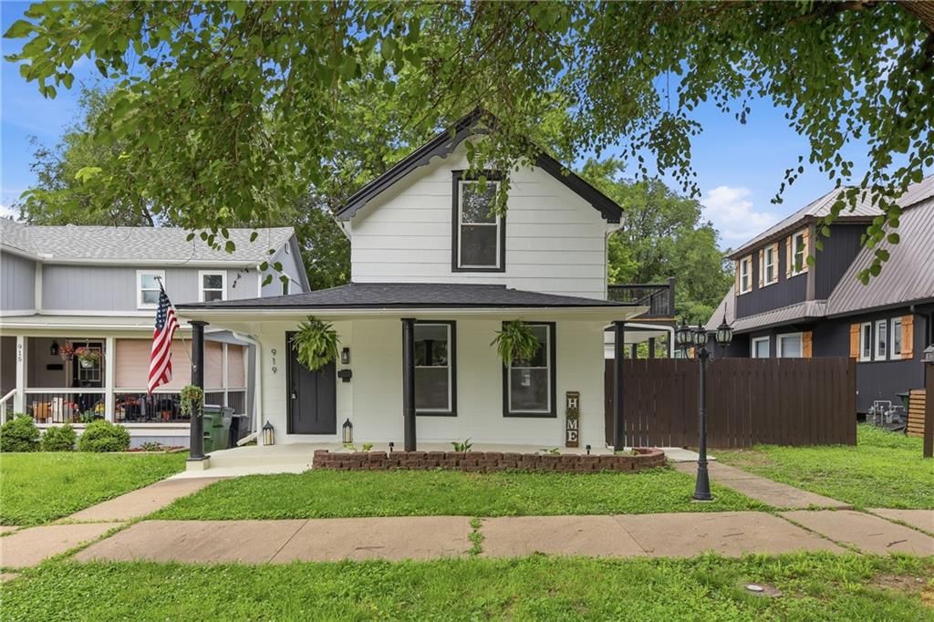 919 4th Avenue, Leavenworth, KS