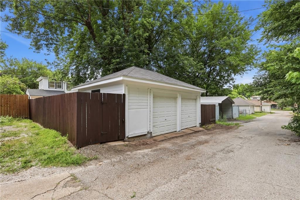919 4th Avenue — photo 25