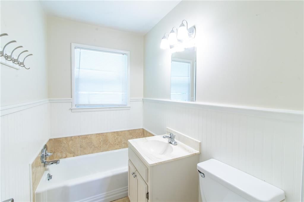 403 W South Street — photo 10