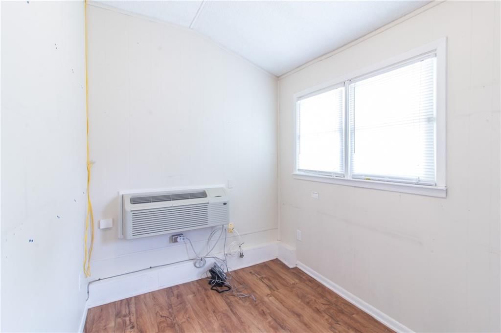 403 W South Street — photo 18