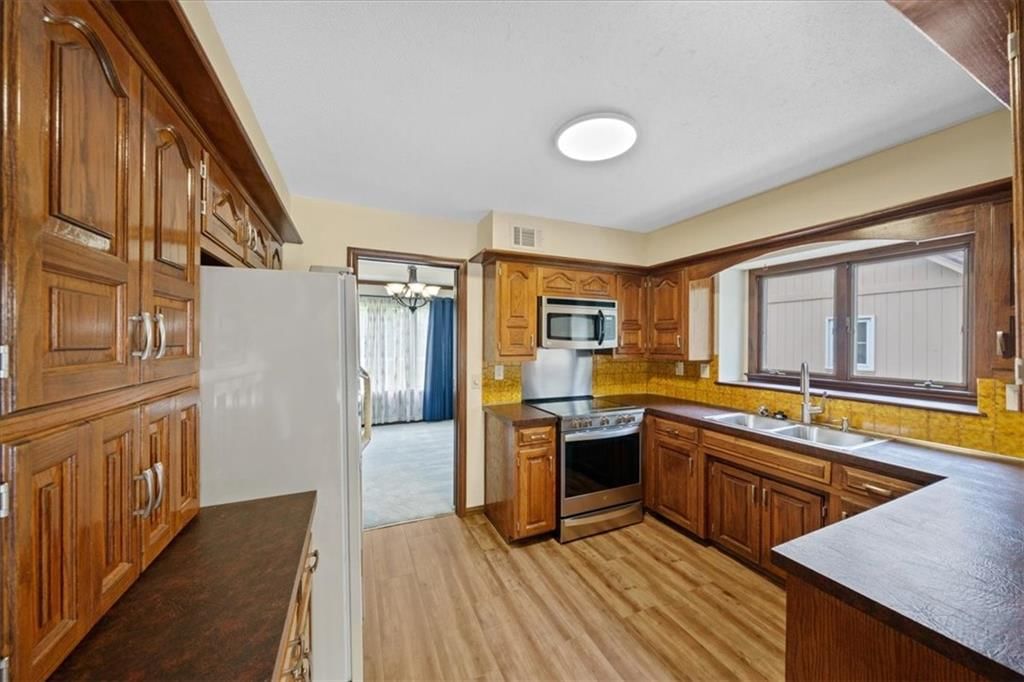 5768 Bower Street — photo 8