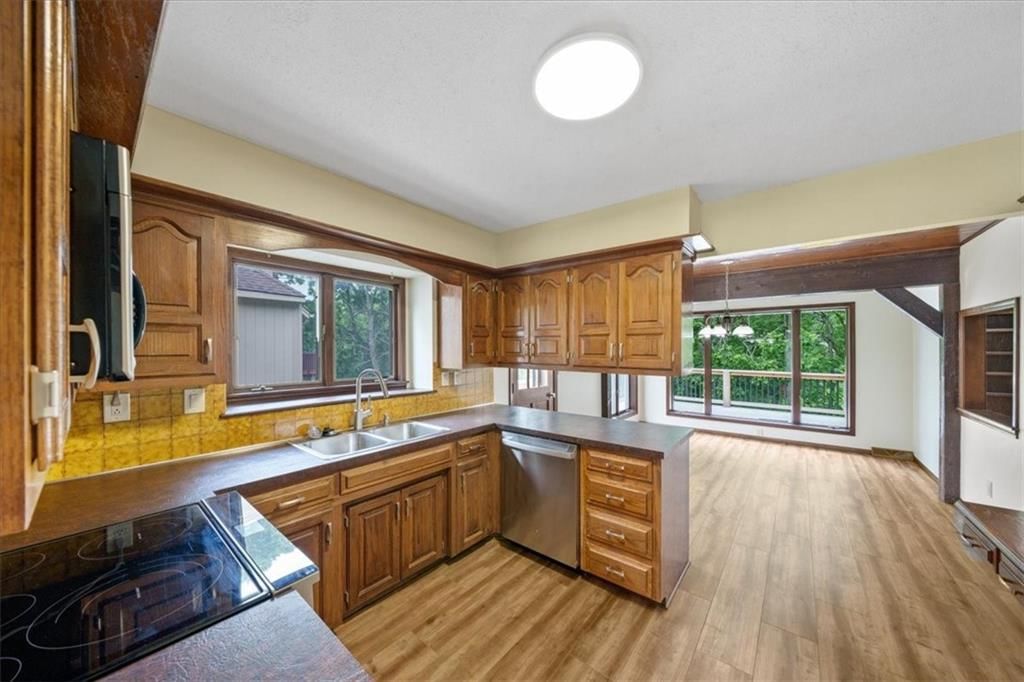 5768 Bower Street — photo 10