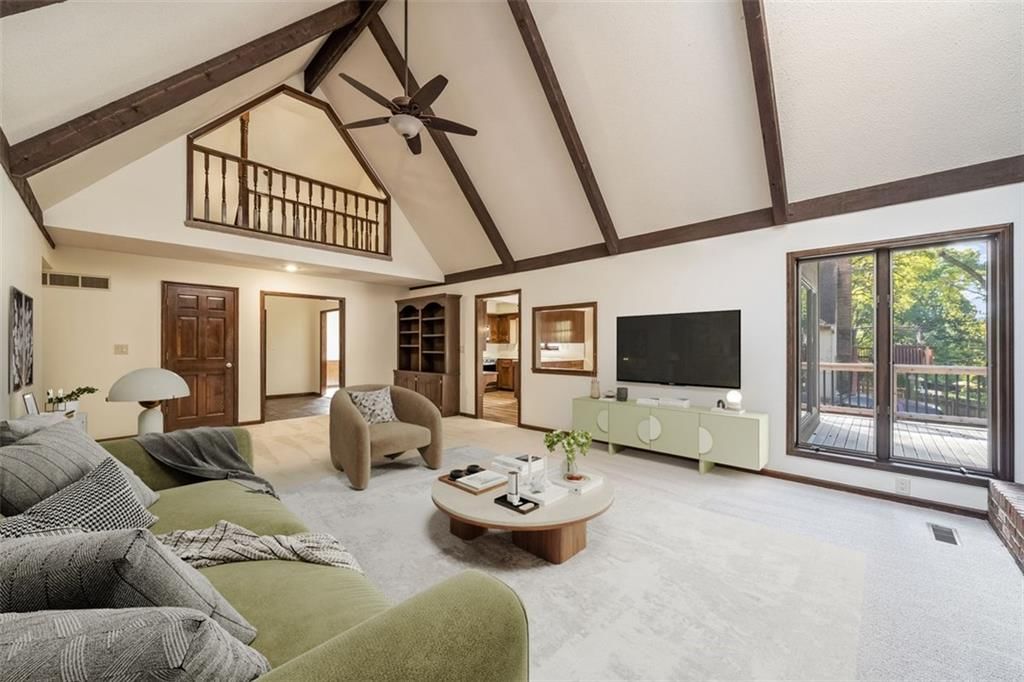Photo 7 of 27 - 5768 Bower Street, Kansas City, MO 64133