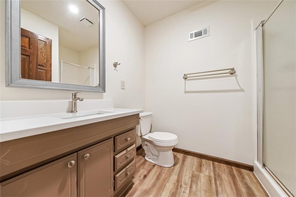 Photo 23 of 27 - 5768 Bower Street, Kansas City, MO 64133