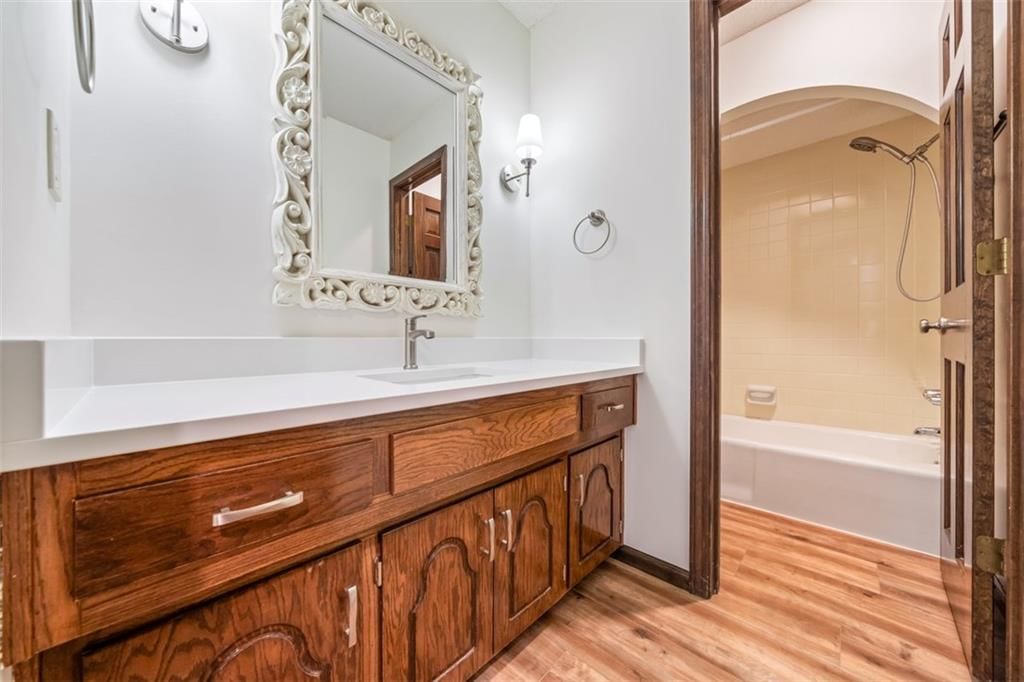 Photo 12 of 27 - 5768 Bower Street, Kansas City, MO 64133