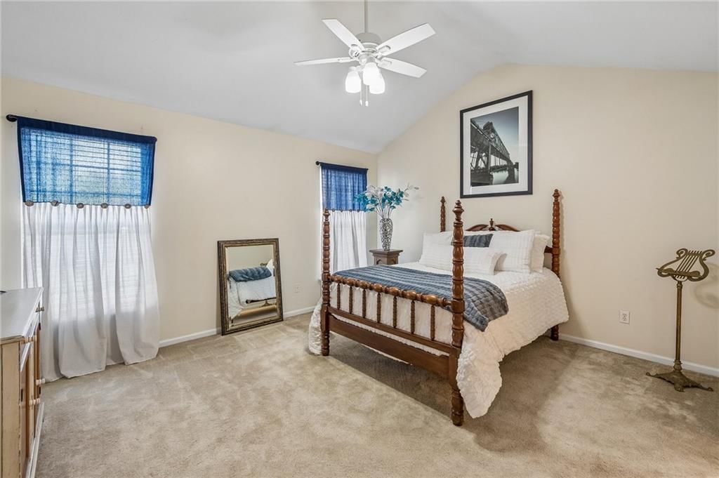 7102 N Kingston Court — photo 12