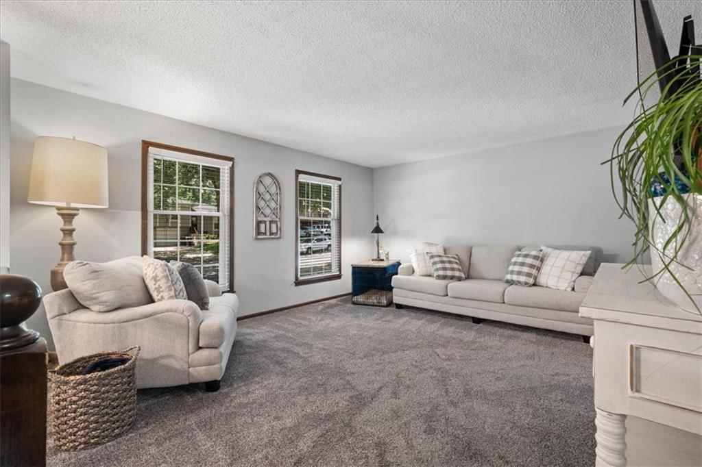 3905 N Colorado Avenue — photo 4