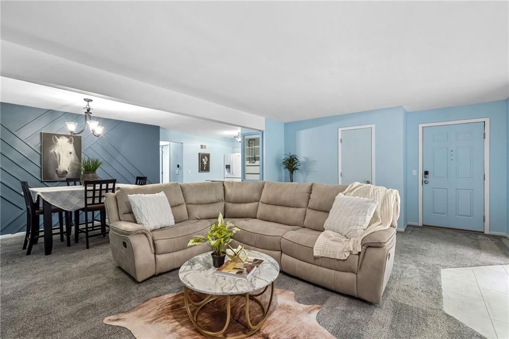 8337 Lowell Avenue, Overland Park, KS