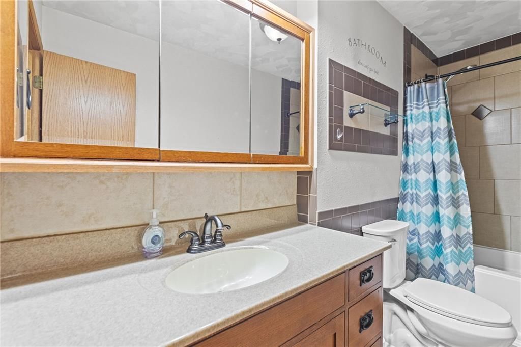716 Shea Street — photo 15