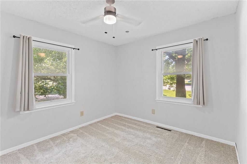 716 Shea Street — photo 17