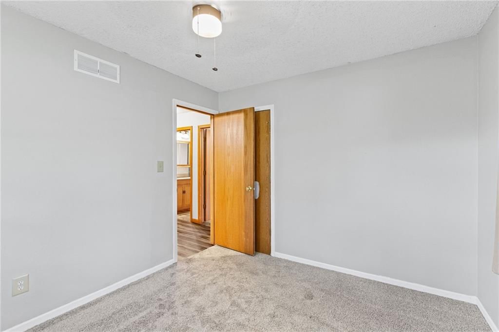 716 Shea Street — photo 18