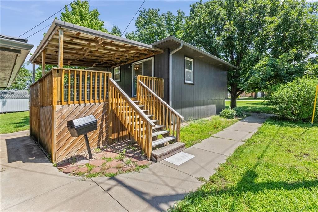 716 Shea Street — photo 34
