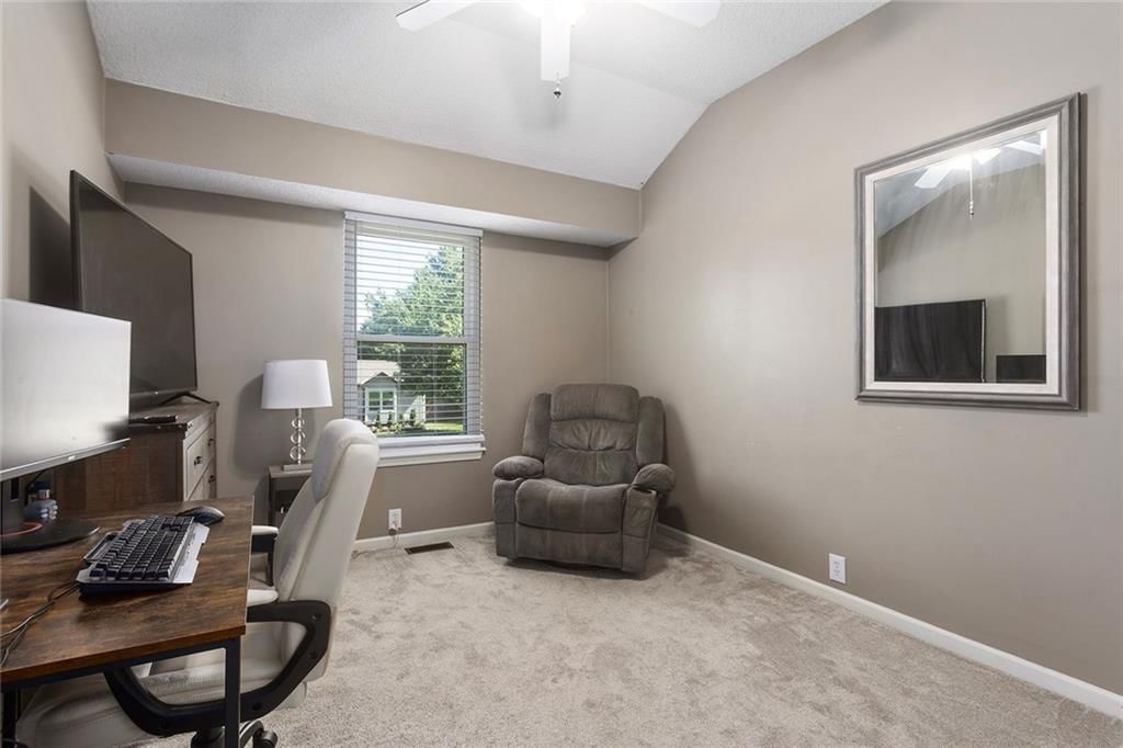 2137 SE 7th Street — photo 18