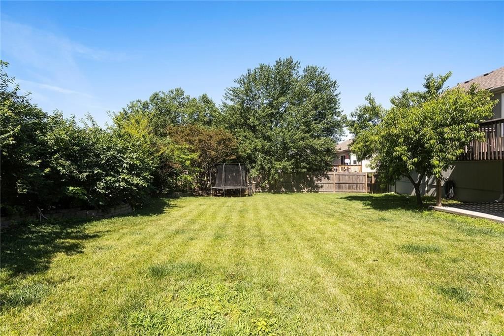2137 SE 7th Street — photo 29