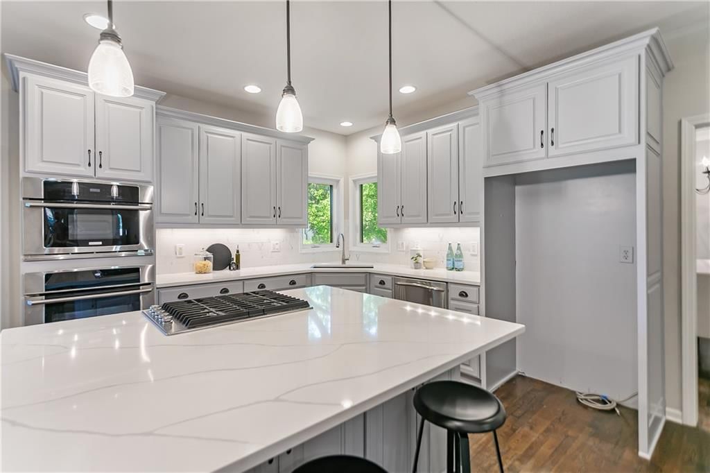 5255 W 129TH Terrace — photo 14