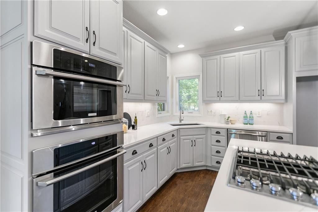 5255 W 129TH Terrace — photo 15