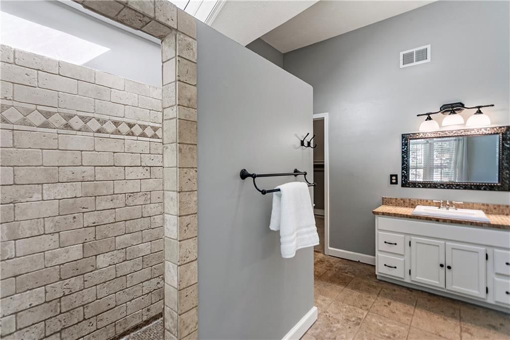 5255 W 129TH Terrace — photo 35