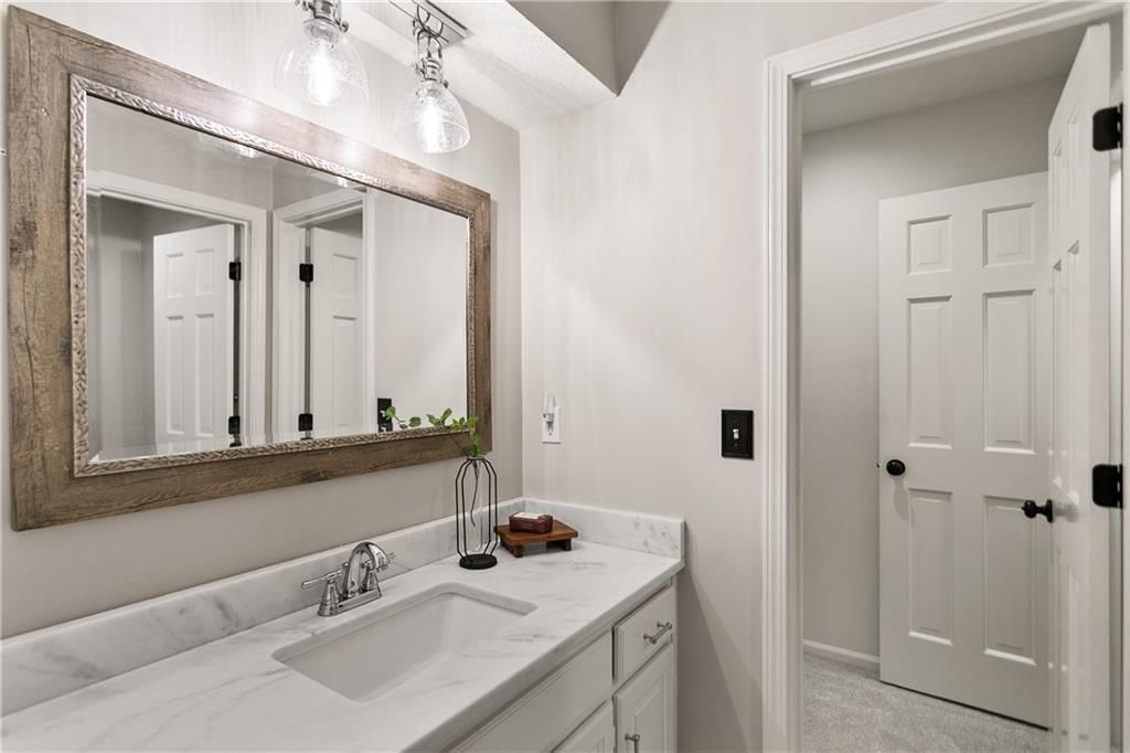 5255 W 129TH Terrace — photo 38