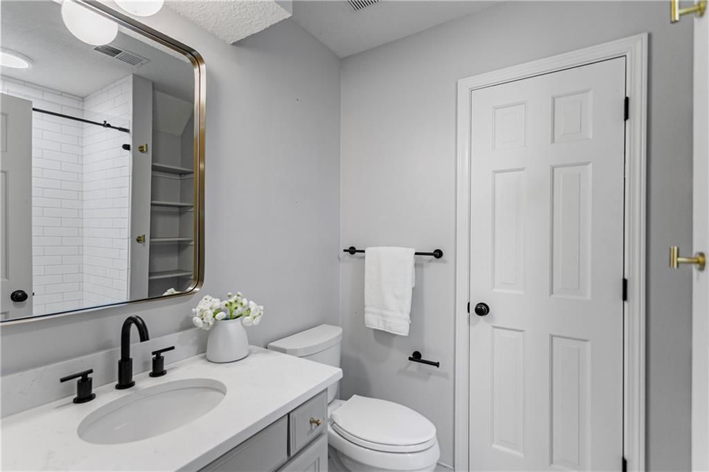 5255 W 129TH Terrace — photo 45